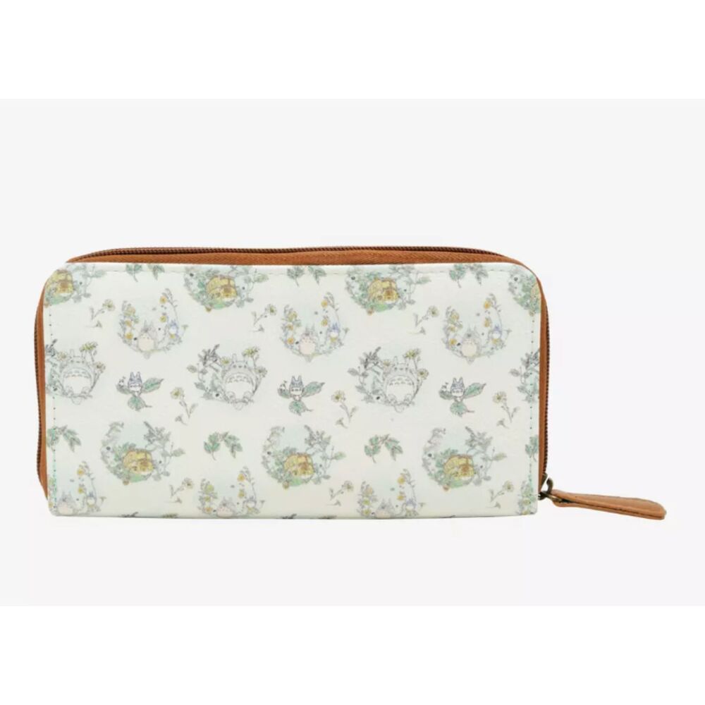 RARE Studio Ghibli my neighbor Totoro hot topic loungefly zip around wallet NWOT